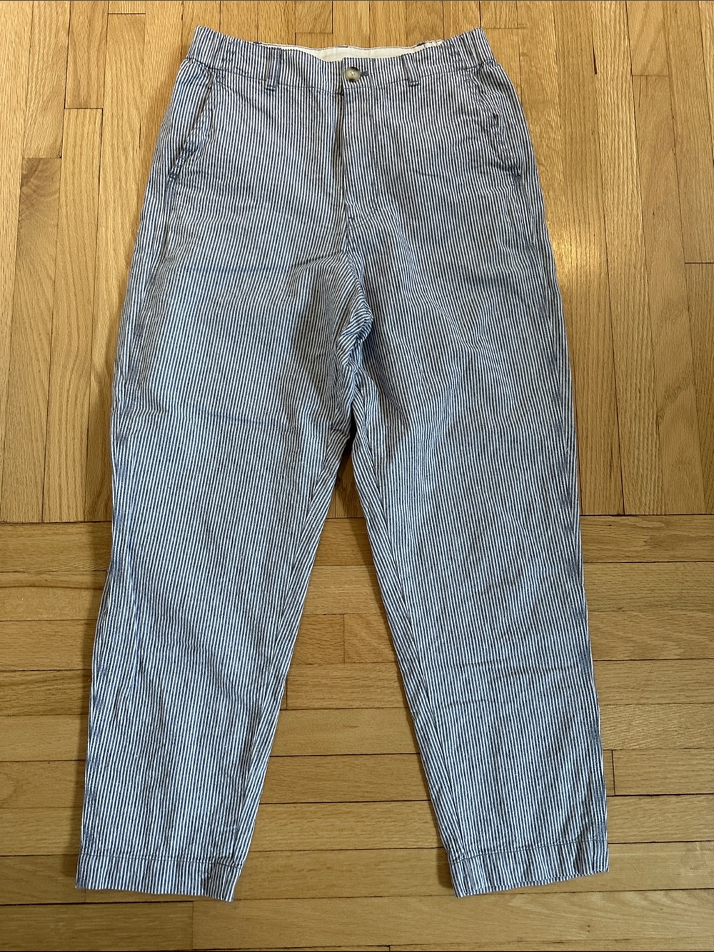 5 for $25 // Uniqlo blue and white seersucker cotton linen pants small